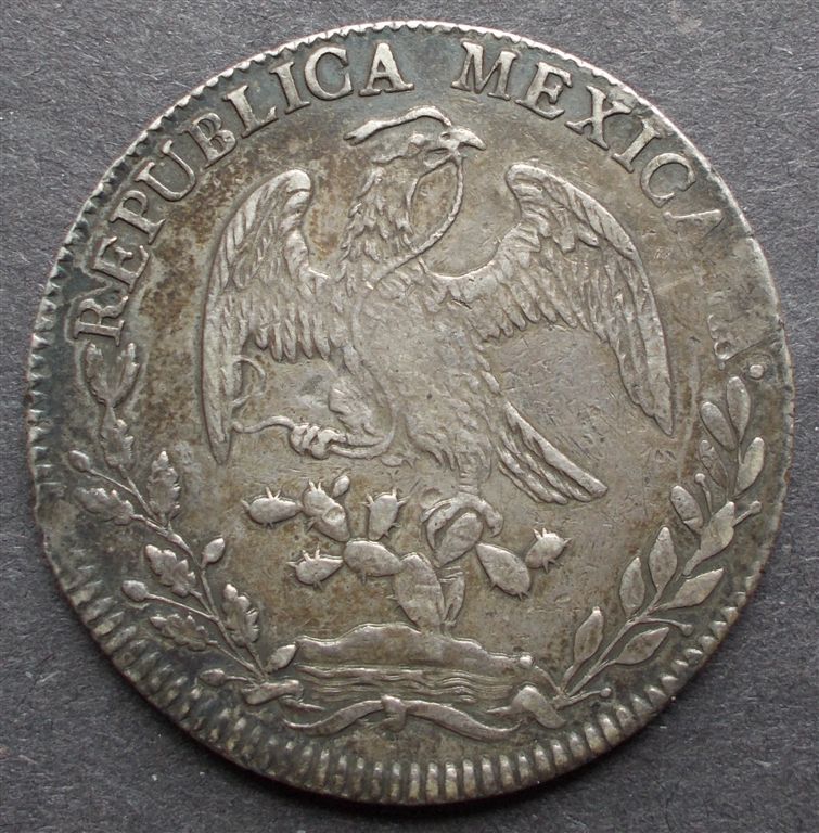 1832-MO-8-Reales